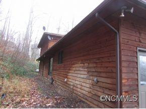 401 Shepherd Way - Photo 4