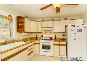 361 Sycamore Dr - Photo 11
