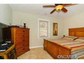 361 Sycamore Dr - Photo 14