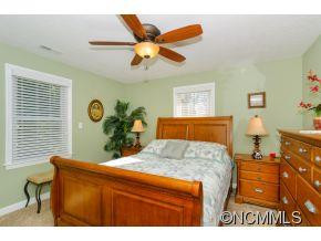 361 Sycamore Dr - Photo 15