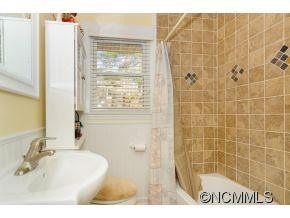 361 Sycamore Dr - Photo 18