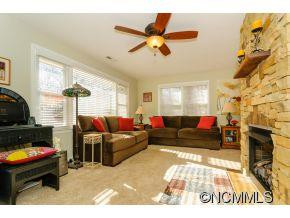 361 Sycamore Dr - Photo 4