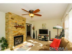 361 Sycamore Dr - Photo 6