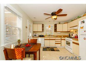 361 Sycamore Dr - Photo 8