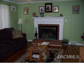 211 Garden Lane - Photo 2