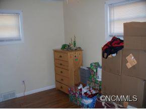 211 Garden Lane - Photo 9
