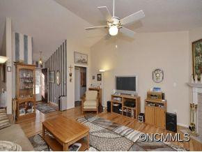 15 MALLORY MEADOW COURT - Photo 4