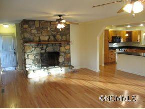 10 Maple Leaf Drive - Photo 3