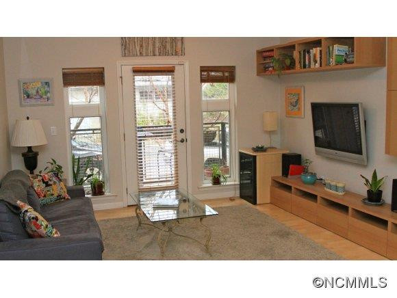125 Clingman Avenue - Photo 2
