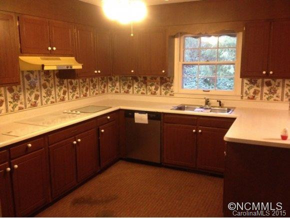54 Evergreen St - Photo 11