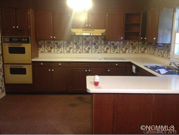 54 Evergreen St - Photo 10