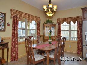 452 LOTAWATAH DRIVE - Photo 8