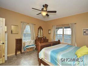 452 LOTAWATAH DRIVE - Photo 9