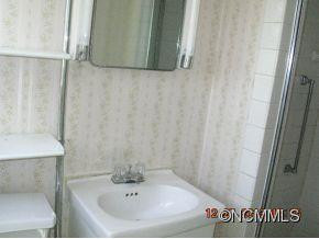 212 Fox Street - Photo 8