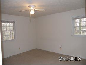 527 Burge Mountain Road - Photo 10