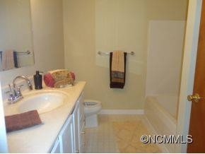 79 Deaver St - River District - Photo 15