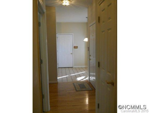 137 Wintergreen Drive - Photo 4