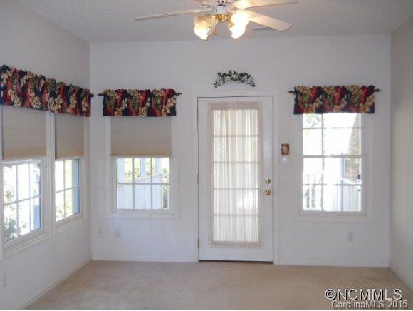137 Wintergreen Drive - Photo 7