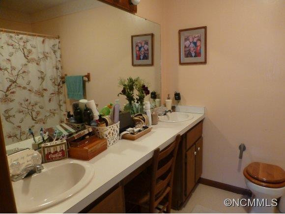 216 Eastwood  Avenue - Photo 12