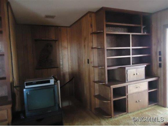 2369 Slick Fisher Road SR 1306 - Photo 10