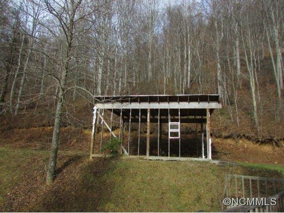 281 Simms Fork Road - Photo 8