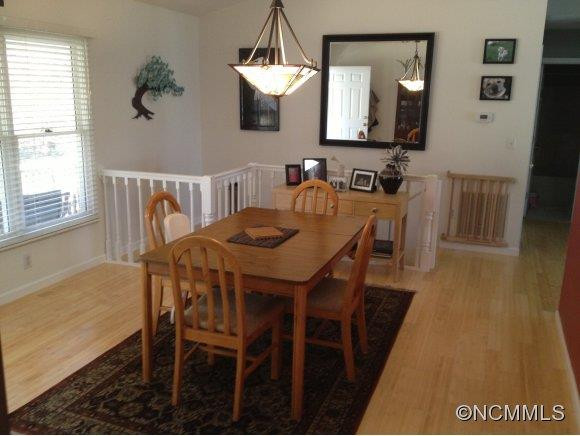 11 Winthrop Road - Photo 3