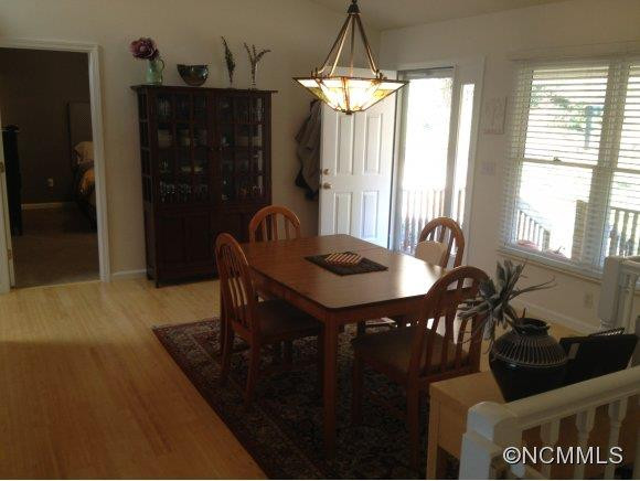 11 Winthrop Road - Photo 4