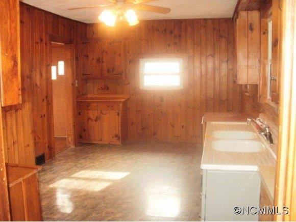 14 Madith Lane - Photo 2