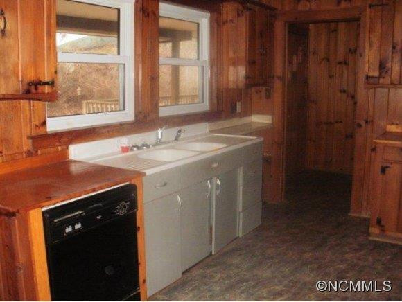 14 Madith Lane - Photo 4