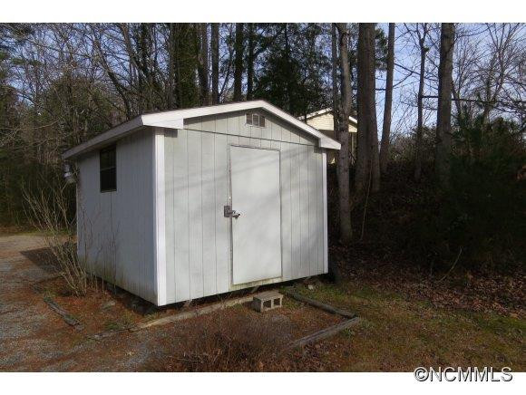17 W. Holden Rd. - Photo 21