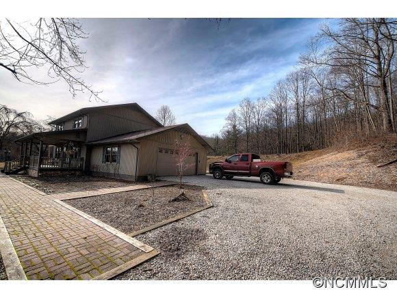 63 Sunnyfield Drive - Photo 3