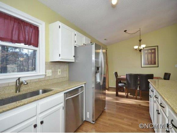 59 MOUNT CARMEL DR. - Photo 4