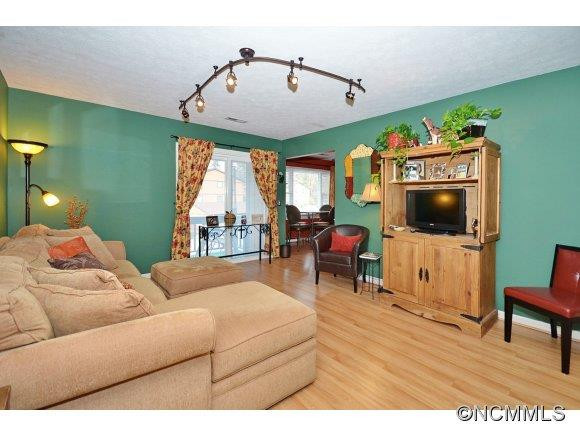 1740C Haywood Manor - Photo 3