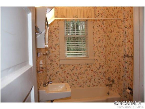 64 Pine Crest Lane - Photo 14