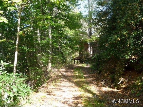 1611 Rockdale Road - Photo 2
