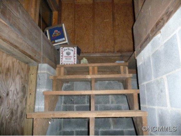 1611 Rockdale Road - Photo 4
