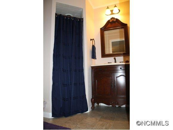 10 SPRING HILL CIRCLE - Photo 10