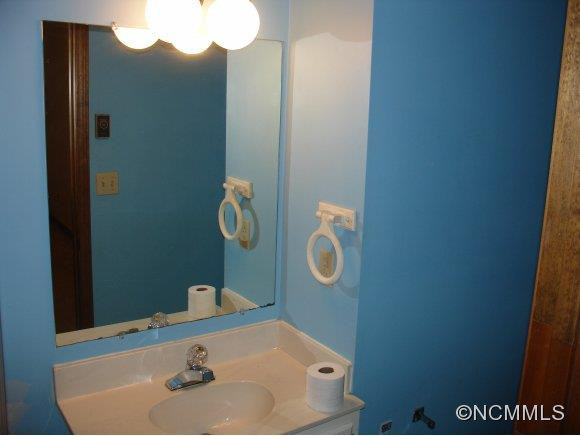 9 West Oakview Road - Photo 12