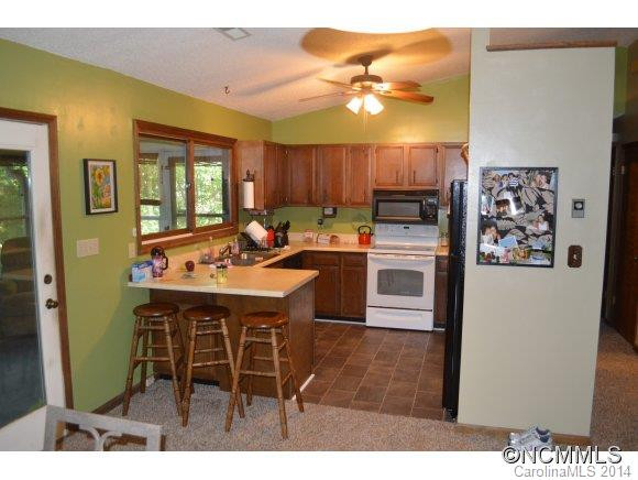 9 West Oakview Road - Photo 5