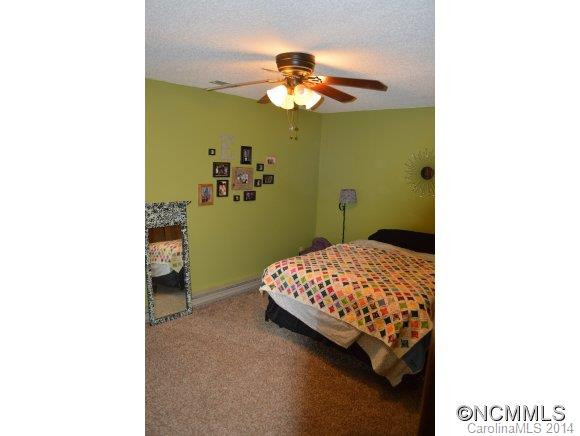 9 West Oakview Road - Photo 6