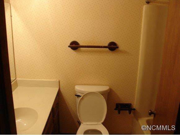 9 West Oakview Road - Photo 10