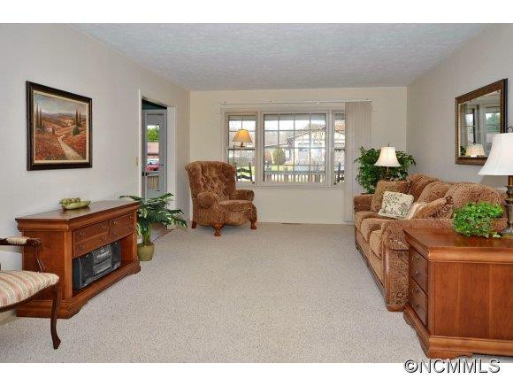 1080 Indian Hill Rd. - Photo 4