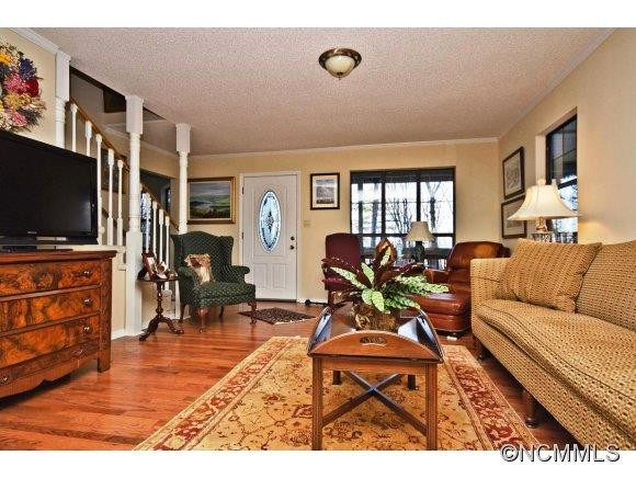 474 Sunset Dr - Photo 3