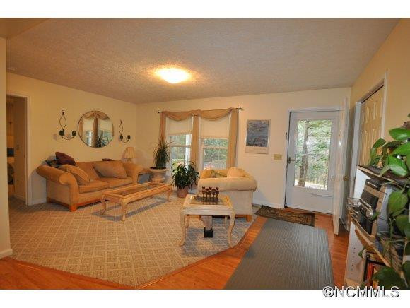 209 Pine Berry Circle - Photo 3