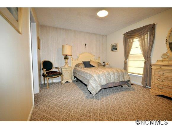 209 Pine Berry Circle - Photo 8