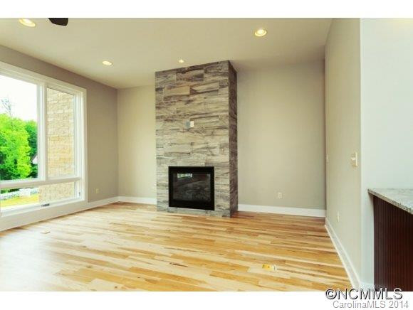 28 Macallan Lane - Photo 2