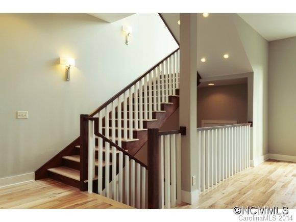 28 Macallan Lane - Photo 4