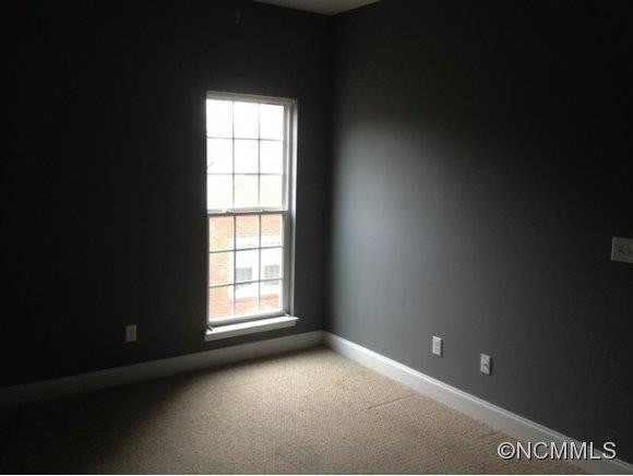 144 Early St - Photo 9
