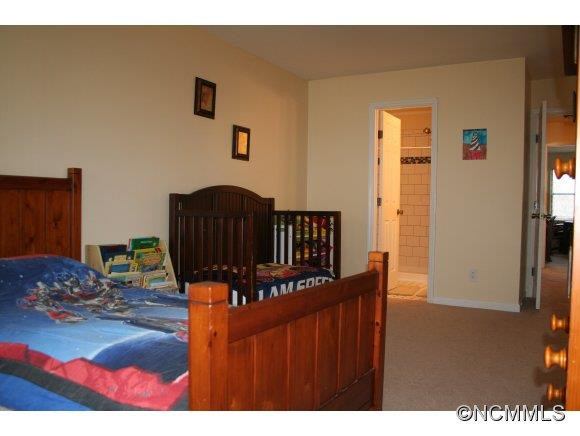 402 Abbey Circle - Photo 9