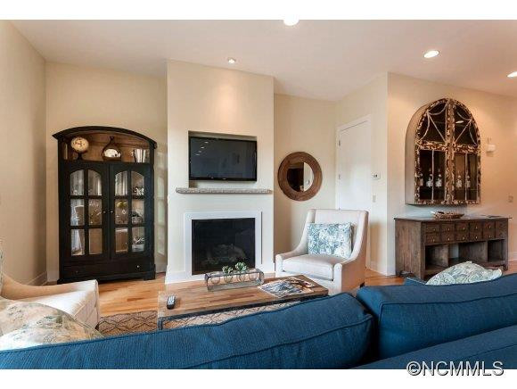 22 Macallan Lane - Photo 3